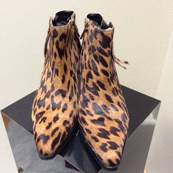 Sam Edelman Waldon Leopard Cheetah Booties Size 8 - Picture 1 of 7